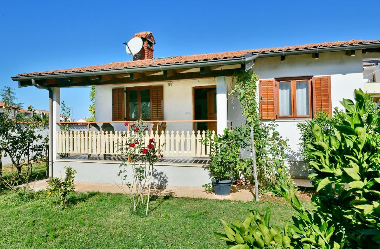 Adriatico Bungalow Пореч Екстер'єр фото