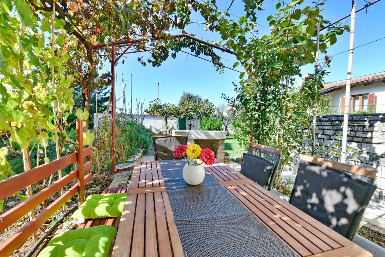 Adriatico Bungalow Пореч Екстер'єр фото