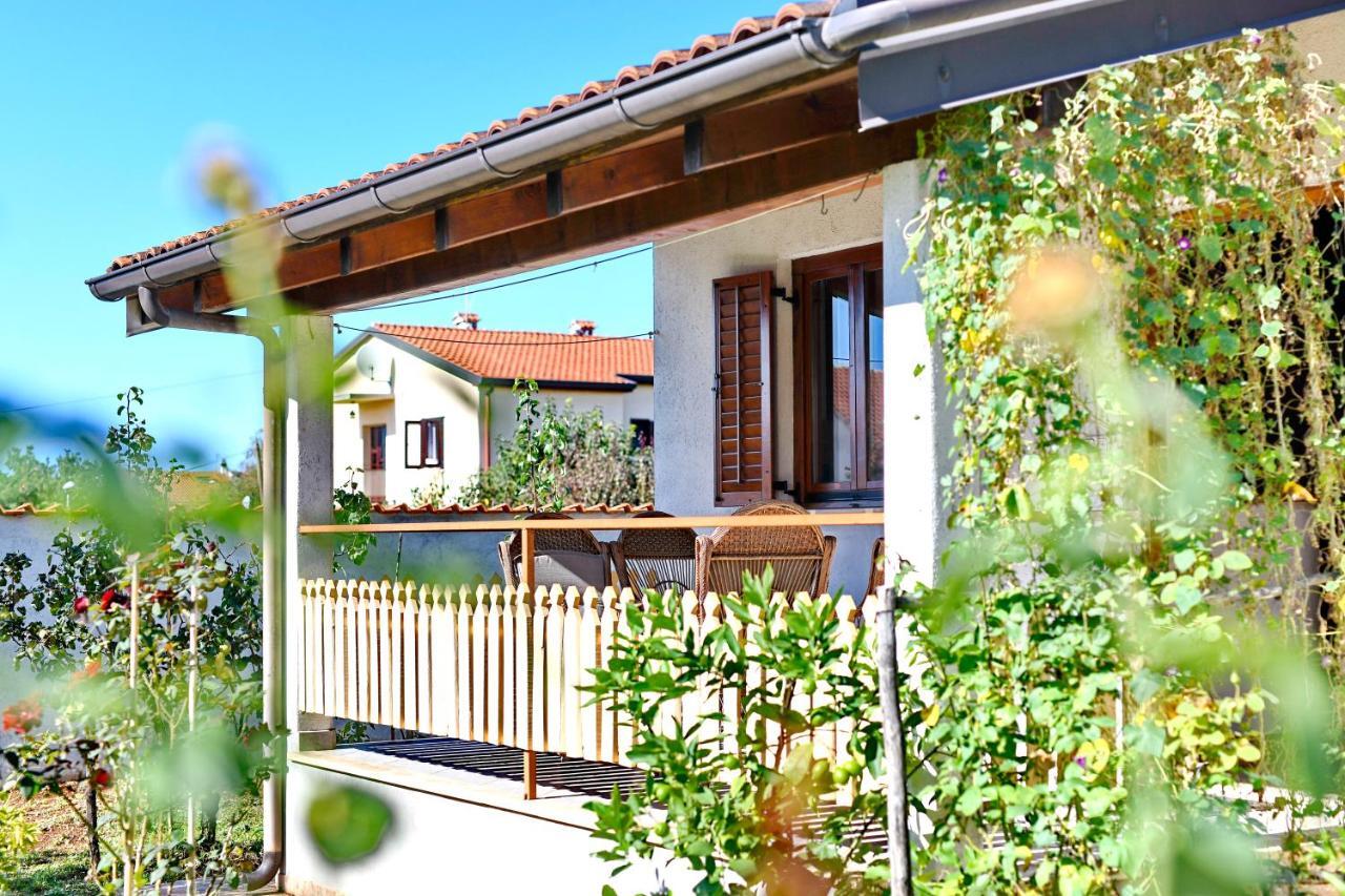 Adriatico Bungalow Пореч Екстер'єр фото
