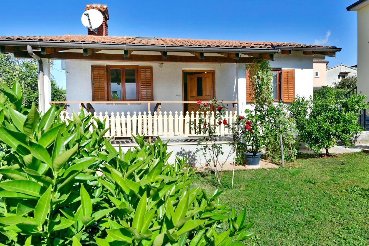Adriatico Bungalow Пореч Екстер'єр фото