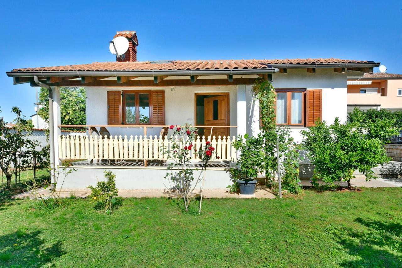 Adriatico Bungalow Пореч Екстер'єр фото
