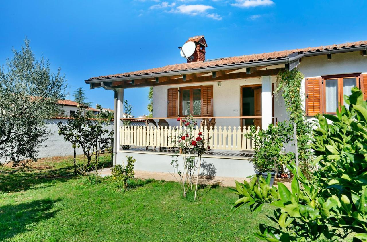 Adriatico Bungalow Пореч Екстер'єр фото